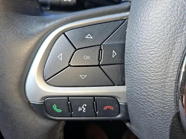 Photo of 2019 Diamond Black Crystal Pearlcoat Jeep Compass