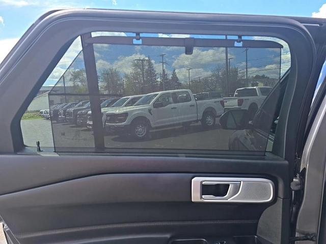 Photo of 2022 Carbonized Gray Metallic Ford Explorer