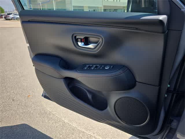 Photo of 2025 Urban Gray Pearl Honda HR-V