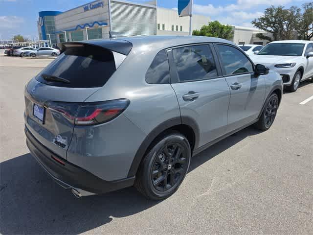Photo of 2025 Urban Gray Pearl Honda HR-V