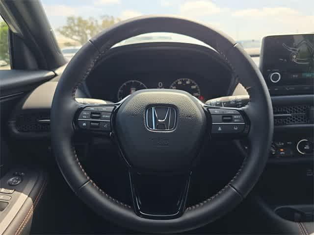 Photo of 2025 Urban Gray Pearl Honda HR-V