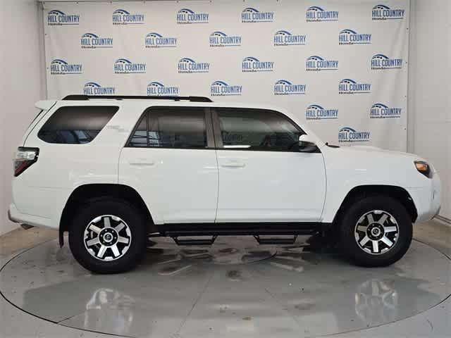 Photo of 2021 Super White Toyota 4Runner