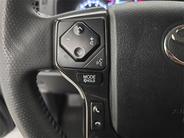 Photo of 2021 Super White Toyota 4Runner