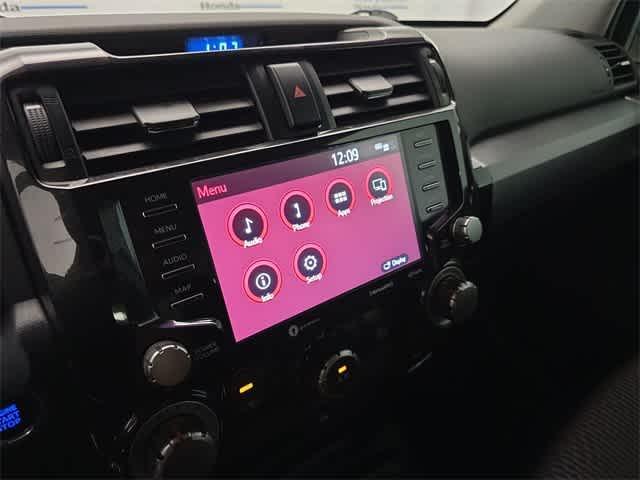 Photo of 2021 Super White Toyota 4Runner