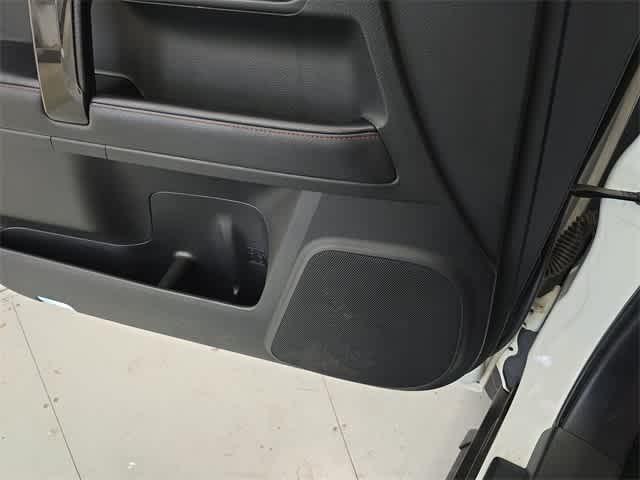 Photo of 2021 Super White Toyota 4Runner