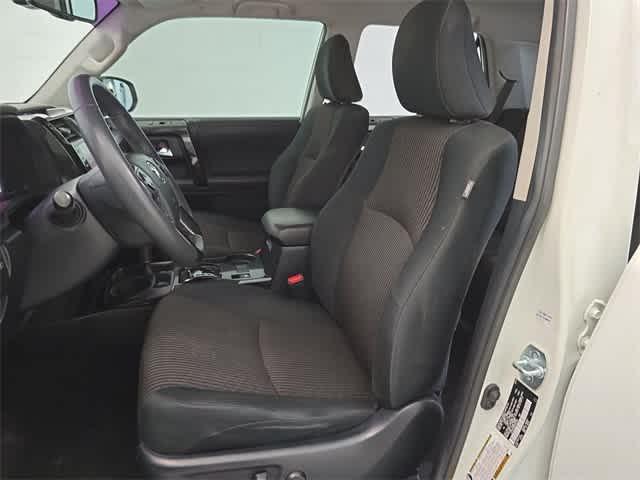 Photo of 2021 Super White Toyota 4Runner