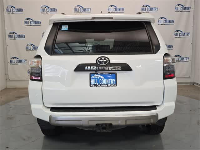 Photo of 2021 Super White Toyota 4Runner