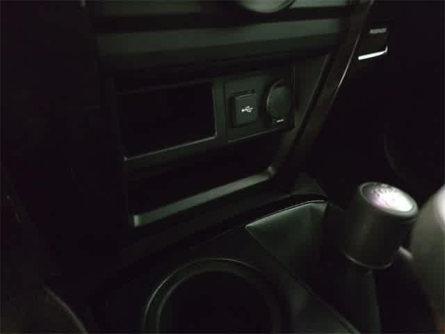 Photo of 2021 Super White Toyota 4Runner