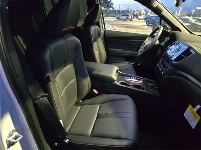 Photo of 2025 Platinum White Pearl Honda Ridgeline