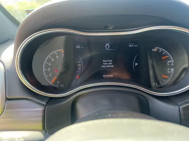 Photo of 2021 Velvet Red Pearlcoat Jeep Grand Cherokee