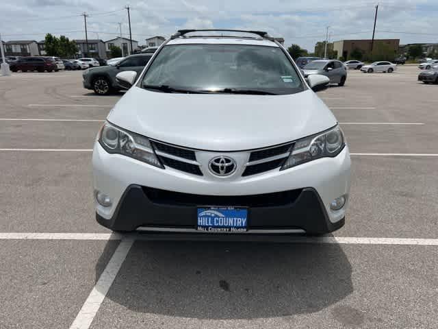 Photo of 2013 Blizzard Pearl Toyota RAV4