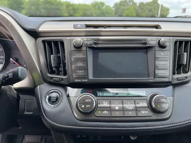 Photo of 2013 Blizzard Pearl Toyota RAV4