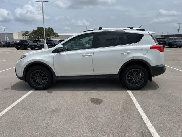 Photo of 2013 Blizzard Pearl Toyota RAV4