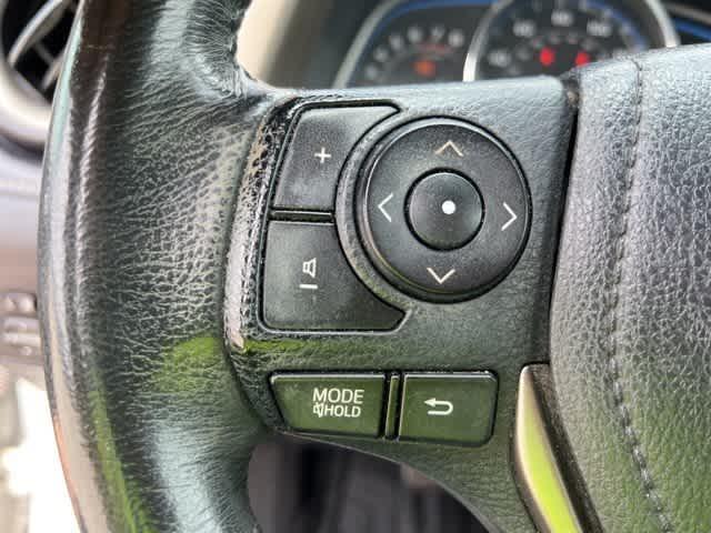 Photo of 2013 Blizzard Pearl Toyota RAV4