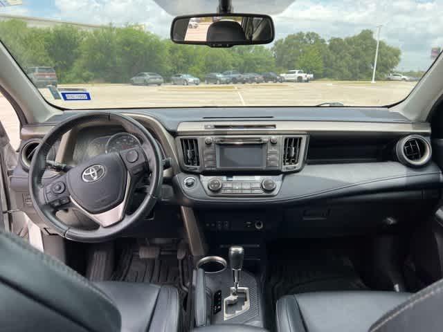 Photo of 2013 Blizzard Pearl Toyota RAV4
