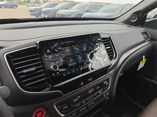 Photo of 2025 Crystal Black Pearl Honda Ridgeline
