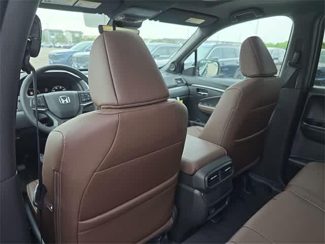Photo of 2025 Crystal Black Pearl Honda Ridgeline