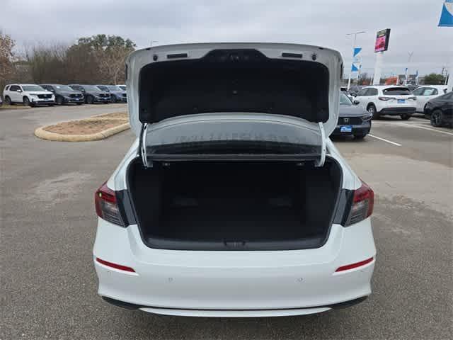 Photo of 2025 Platinum White Pearl Honda Civic Hybrid