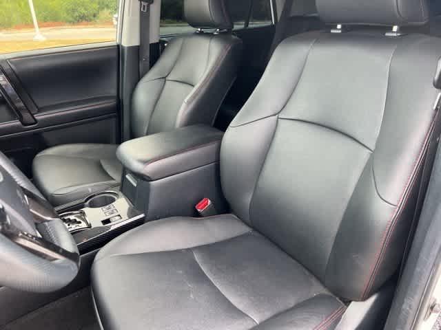 Photo of 2019 Super White Toyota 4Runner