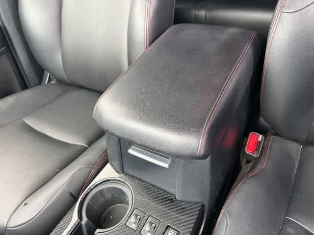 Photo of 2019 Super White Toyota 4Runner