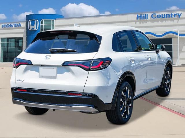 Photo of 2026 Platinum White Pearl Honda HR-V