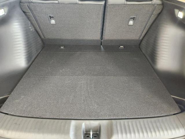 Photo of 2026 Platinum White Pearl Honda HR-V