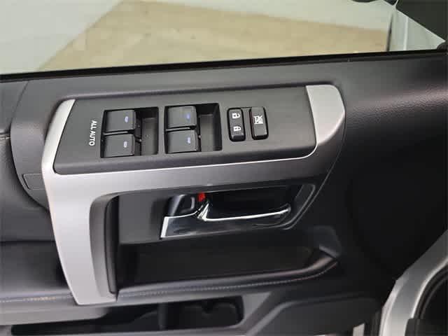 Photo of 2021 Classic Silver Metallic Toyota 4Runner