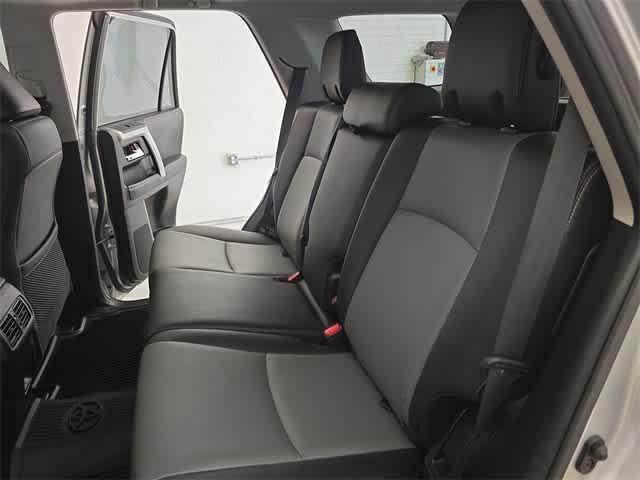 Photo of 2021 Classic Silver Metallic Toyota 4Runner