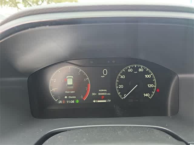 Photo of 2025 Platinum White Pearl Honda CR-V