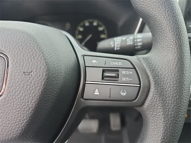 Photo of 2025 Platinum White Pearl Honda CR-V