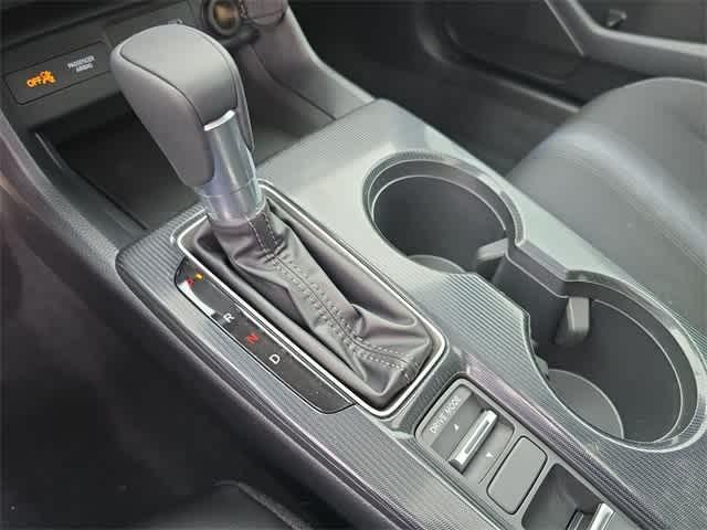 Photo of 2025 Platinum White Pearl Honda Civic Hybrid