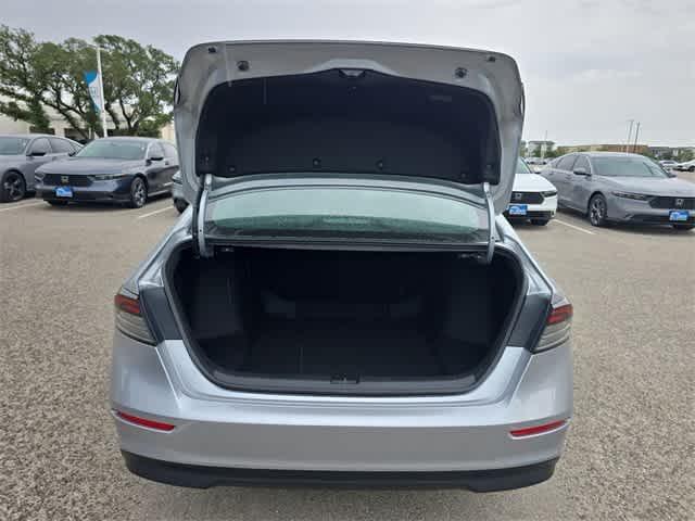 Photo of 2025 Solar Silver Metallic Honda Accord Hybrid