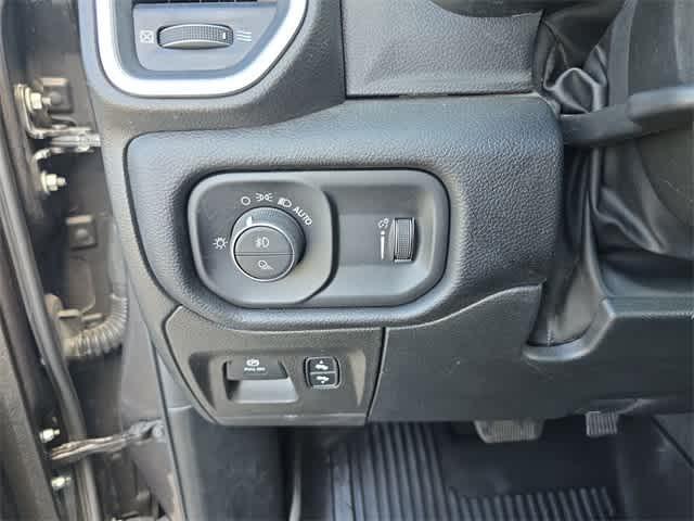 Photo of 2022 Granite Crystal Clearcoat Metallic RAM 1500