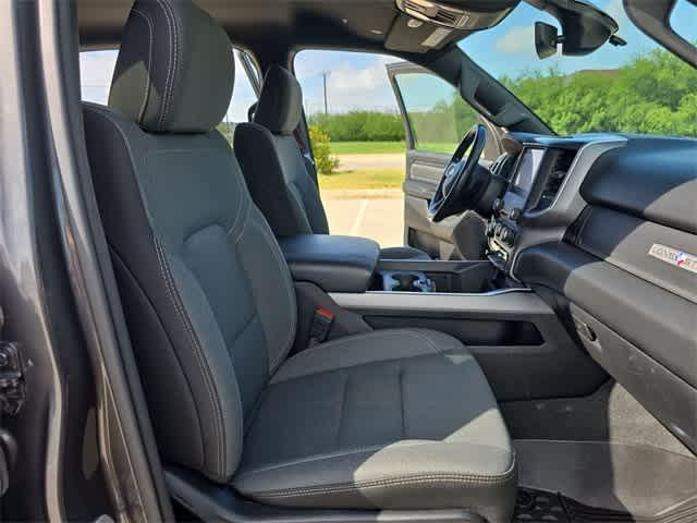 Photo of 2022 Granite Crystal Clearcoat Metallic RAM 1500