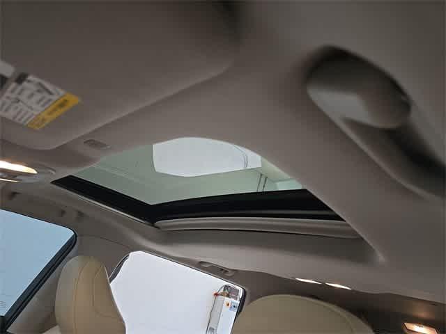 Photo of 2022 Opulent Amber Toyota Highlander