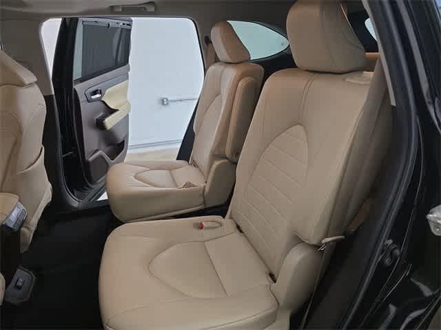 Photo of 2022 Opulent Amber Toyota Highlander