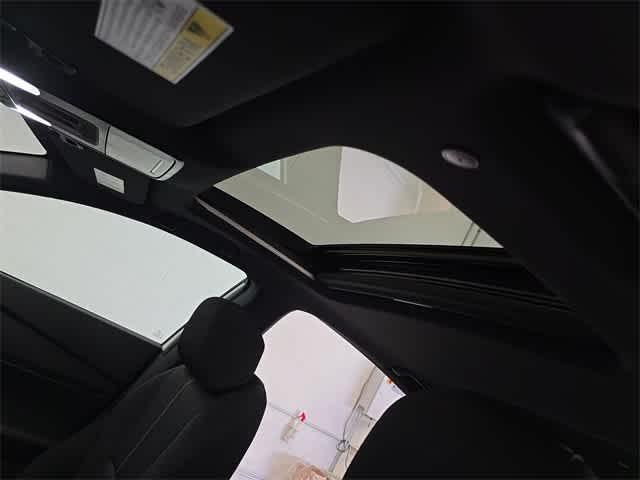 Photo of 2025 Platinum White Pearl Honda Accord Hybrid