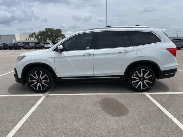 Photo of 2022 Platinum White Pearl Honda Pilot