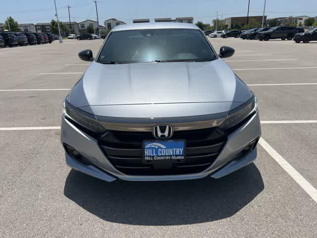 Photo of 2021 Lunar Silver Metallic Honda Accord