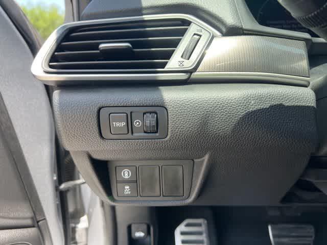 Photo of 2021 Lunar Silver Metallic Honda Accord