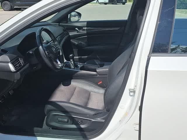 Photo of 2020 Platinum White Pearl Honda Accord