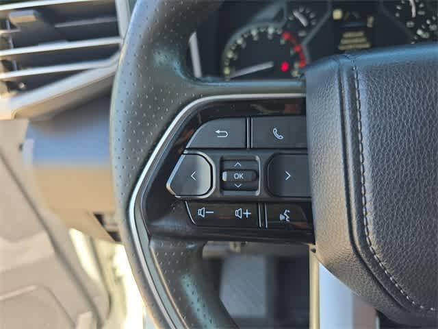 Photo of 2022 White Toyota Tundra