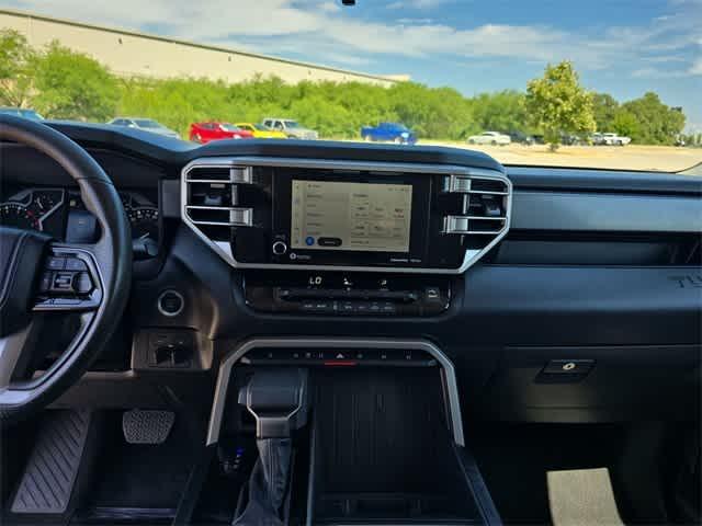 Photo of 2022 White Toyota Tundra