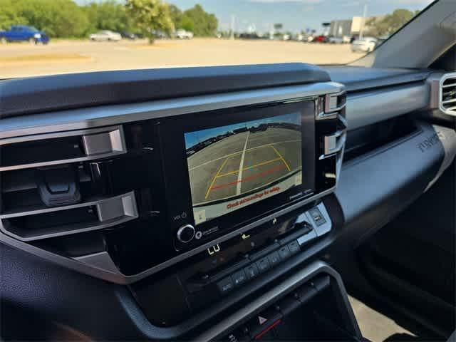 Photo of 2022 White Toyota Tundra