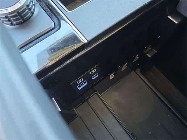 Photo of 2022 White Toyota Tundra