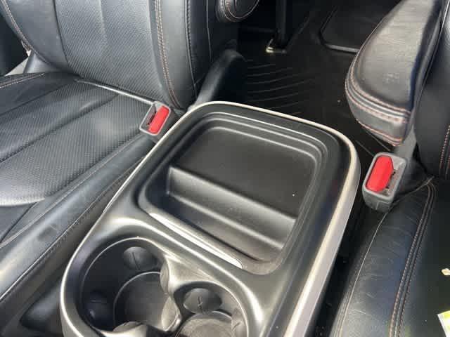 Photo of 2018 Bright White Clearcoat Chrysler Pacifica