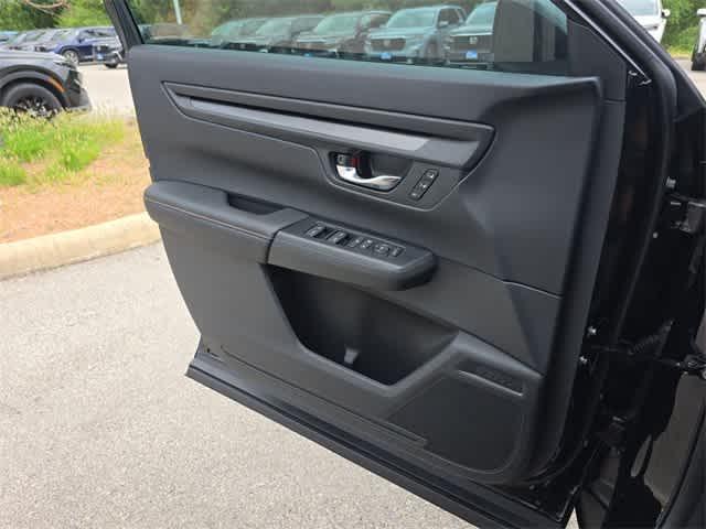 Photo of 2025 Crystal Black Pearl Honda CR-V Hybrid