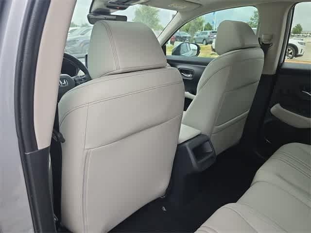 Photo of 2026 Solar Silver Metallic Honda HR-V