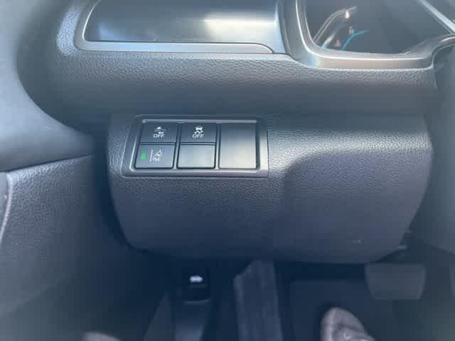 Photo of 2021 Platinum White Pearl Honda Civic