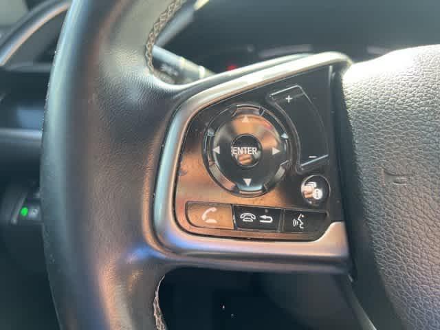 Photo of 2021 Platinum White Pearl Honda Civic
